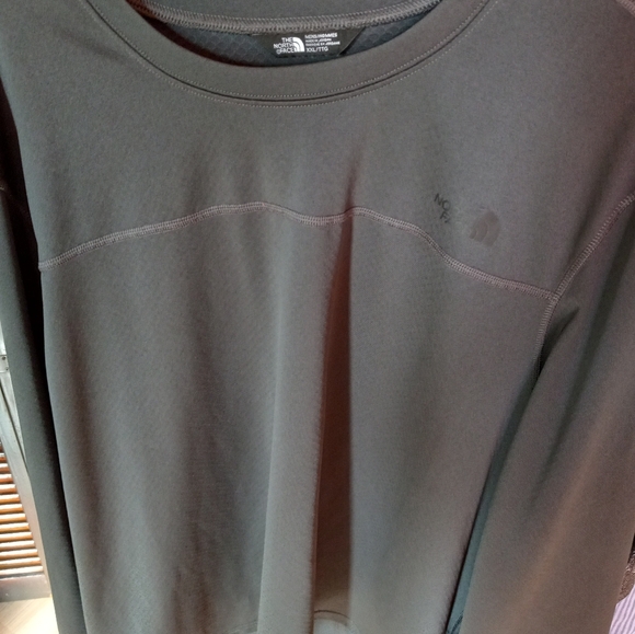The North Face Flashdry Men's Gray XXL Long Sleeves Pull Over Comfy Sweatshirt - Picture 6 of 6